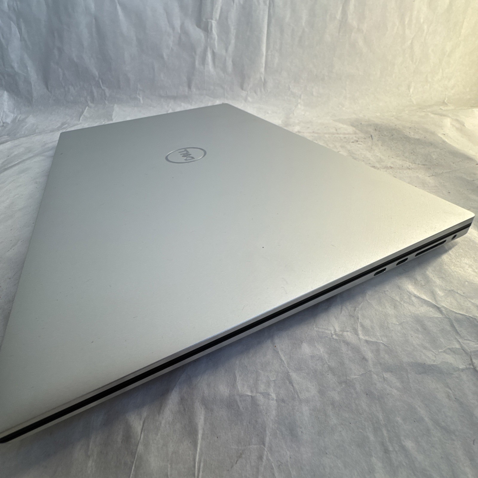 Dell XPS 15 9510 15” Intel Core i5-11400H @2.70GHz 16GB RAM 512GB SSD W11P
