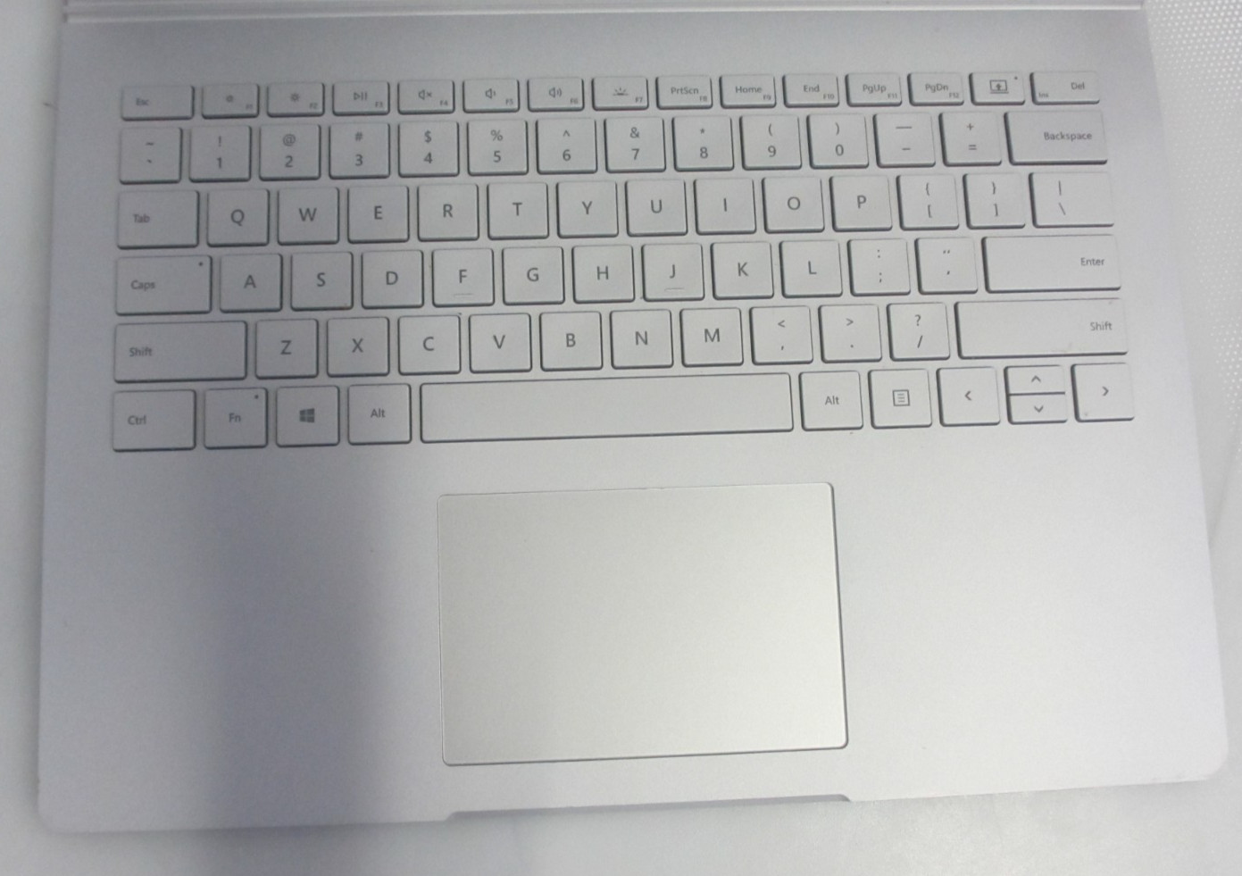 Microsoft Surface Book 2 i5-7300U 2.60GHz 8GB 256GB Ubuntu Laptop + AC READ