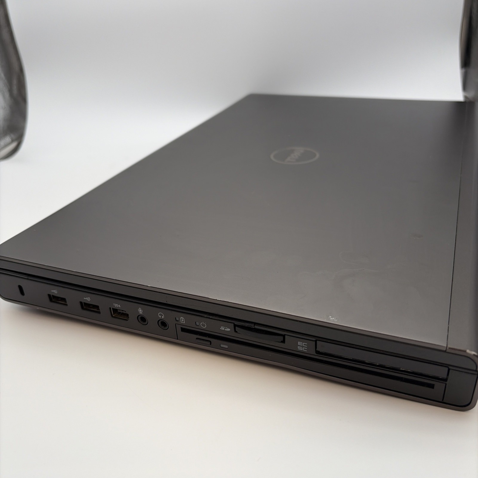 Dell Precision M6600 17″ i7-2720QM CPU @2.2GHz RAM 16GB SSD 256GB L115