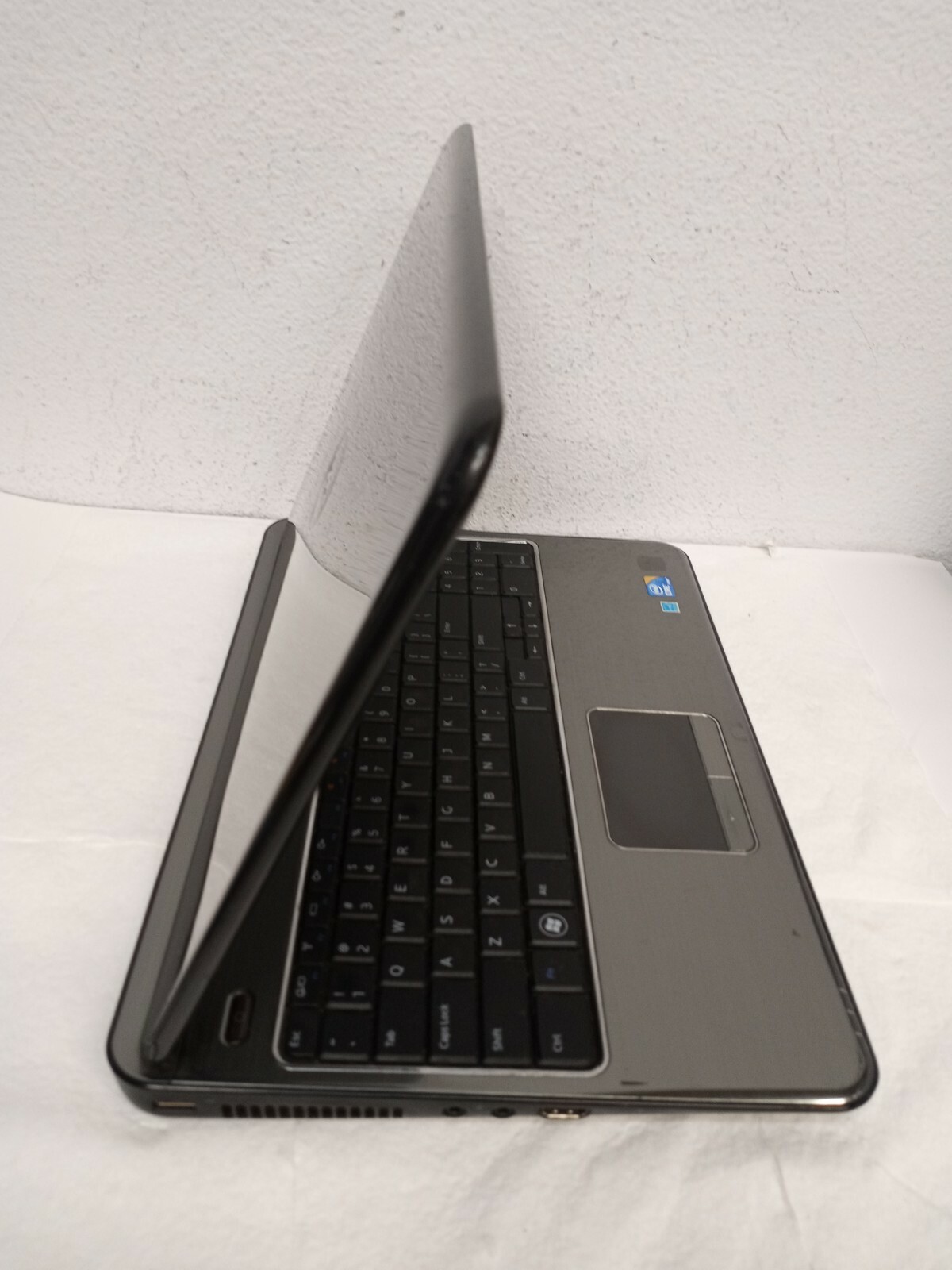 Dell Inspiron N5010 15″ Laptop Intel Core i3 M380 2.53GHz 8GB 320GB HDD Win10