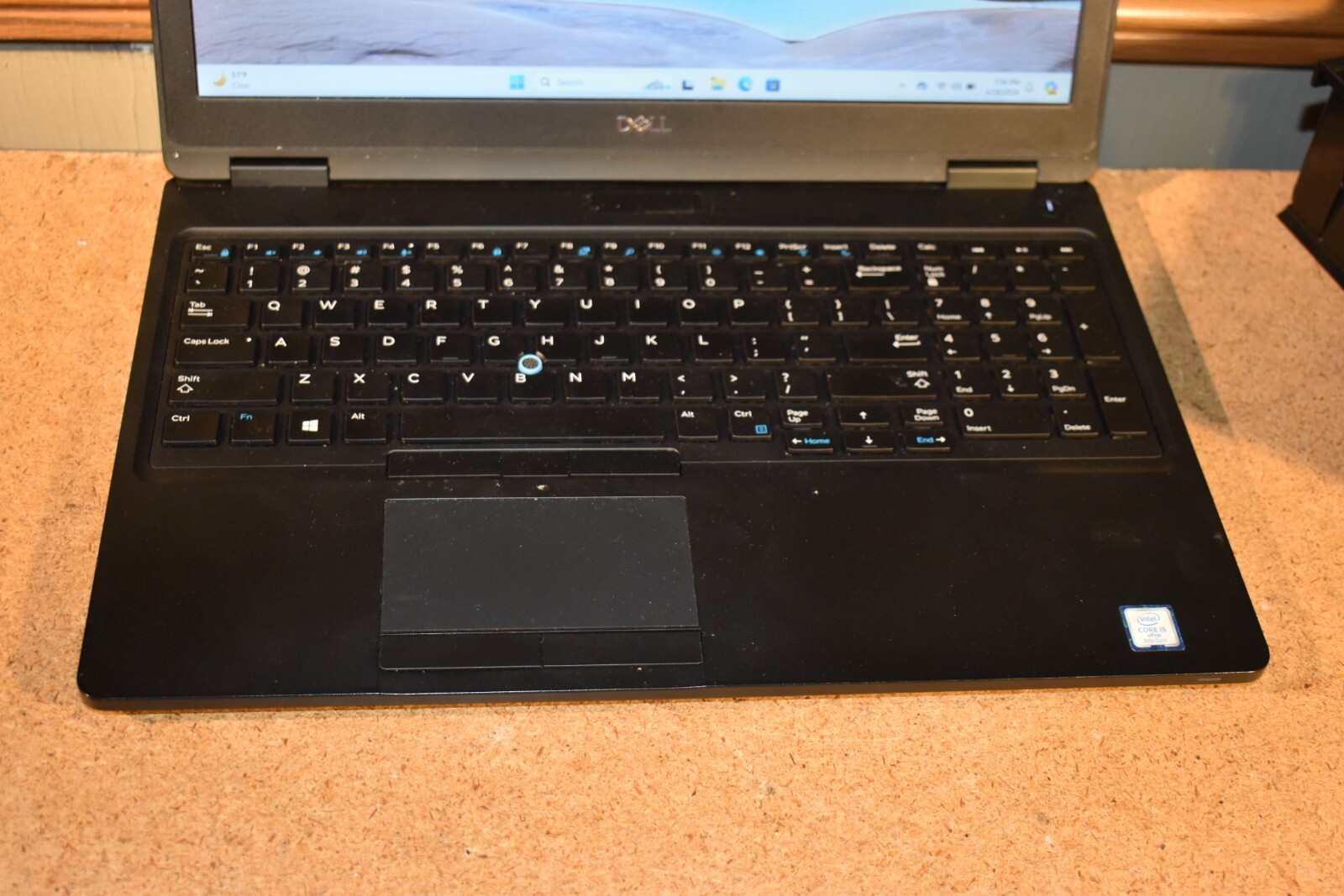 Dell Latitude 5590 Quad Core i5-8350U 1.6 GHz 16GB RAM 256GB SSD Windows 11 Pro