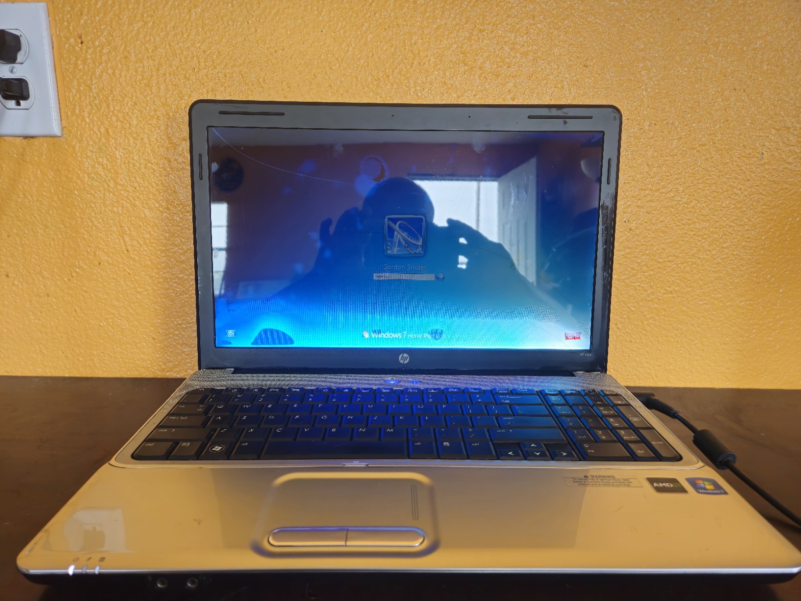 HP G61, Laptop, Windows 7 Home Premium – 15″x9″ Screen
