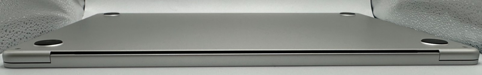 Apple Macbook Air – 15.3″ – M4 – 1TB SSD – 24GB RAM – A3241 – 91% Battery – Used