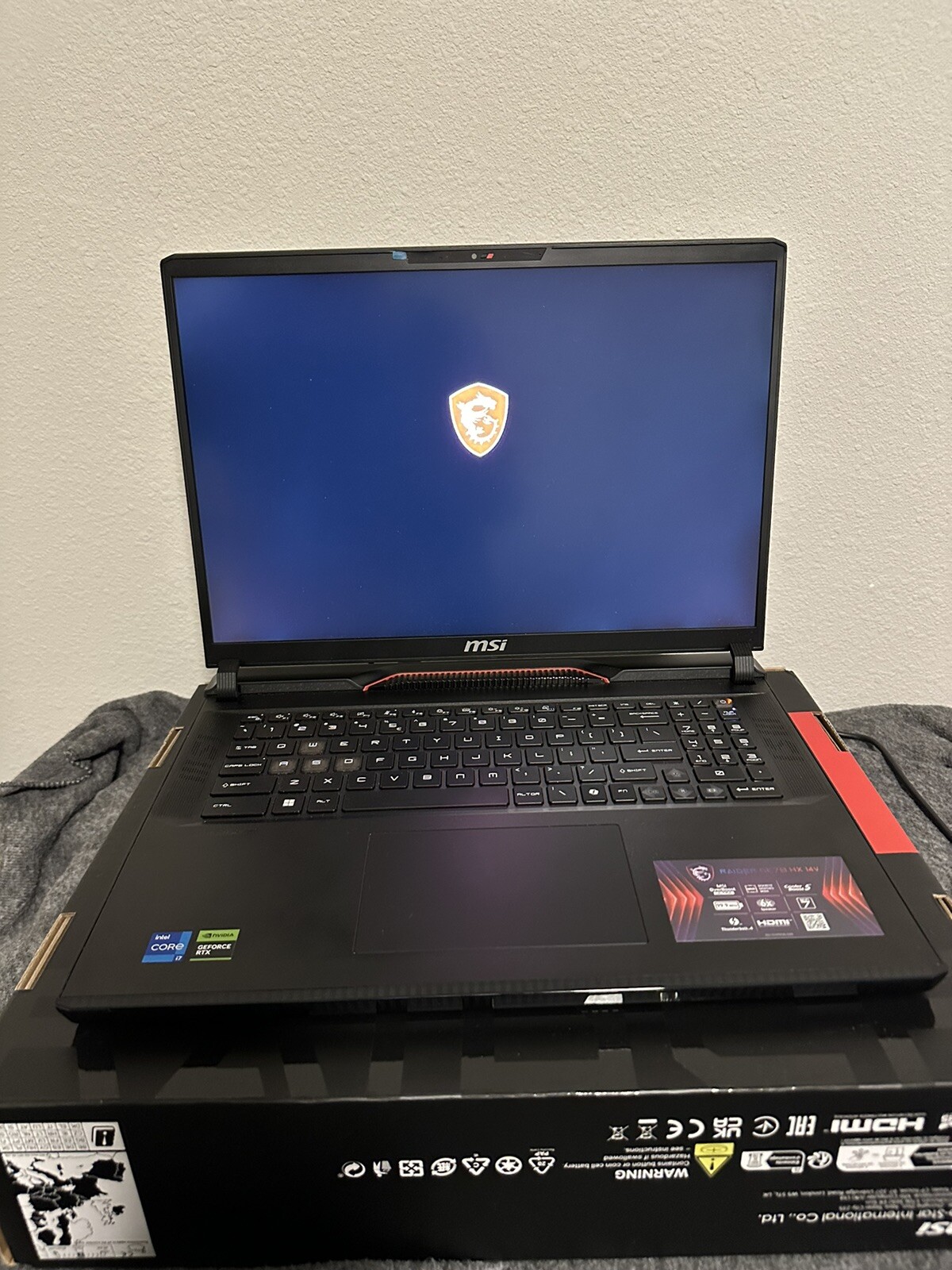 Gaming Laptop Raider GE78HX