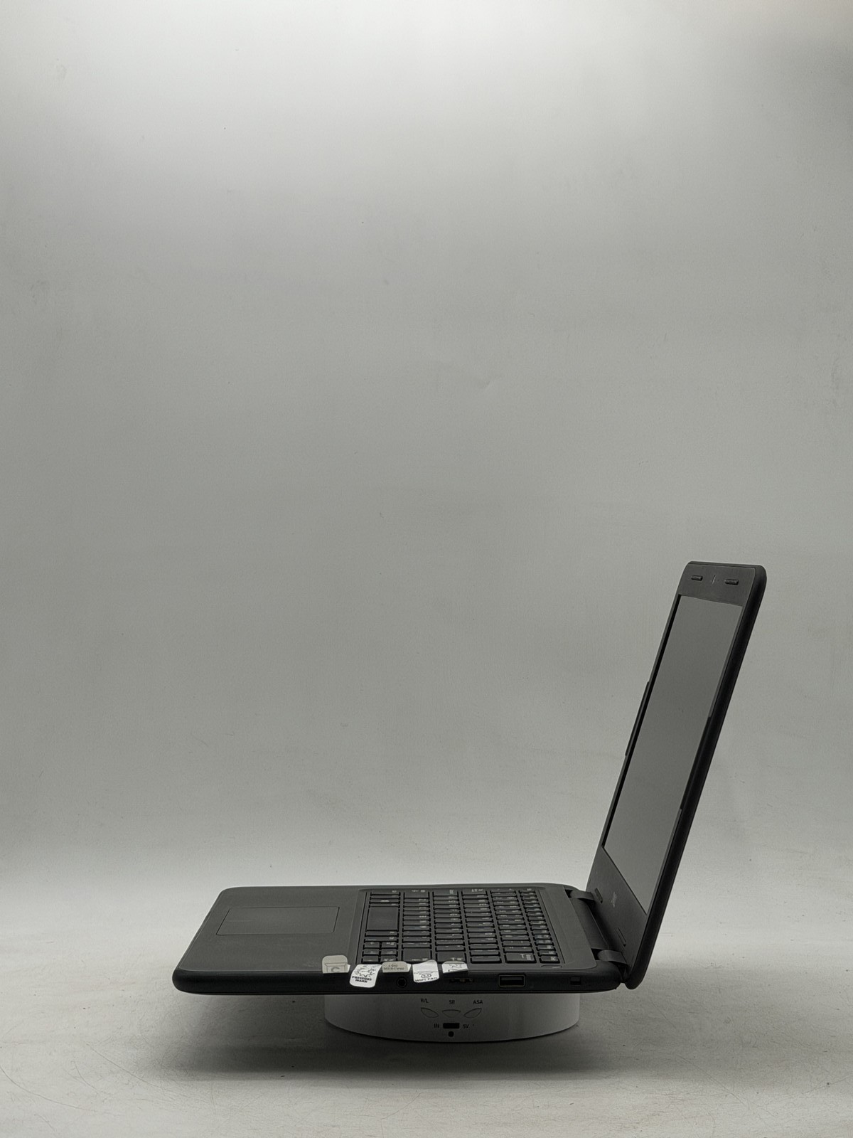 Dell Latitude 3310 13.3in i5-8265U 8GB 128GB NO OS *READ*