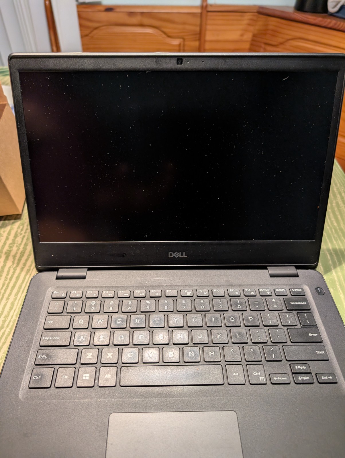 Dell Latitude 3400 Laptop,i5-8265U, 8GB DDR4, 256GB NVMe, Win11 Pro, 65W Charger