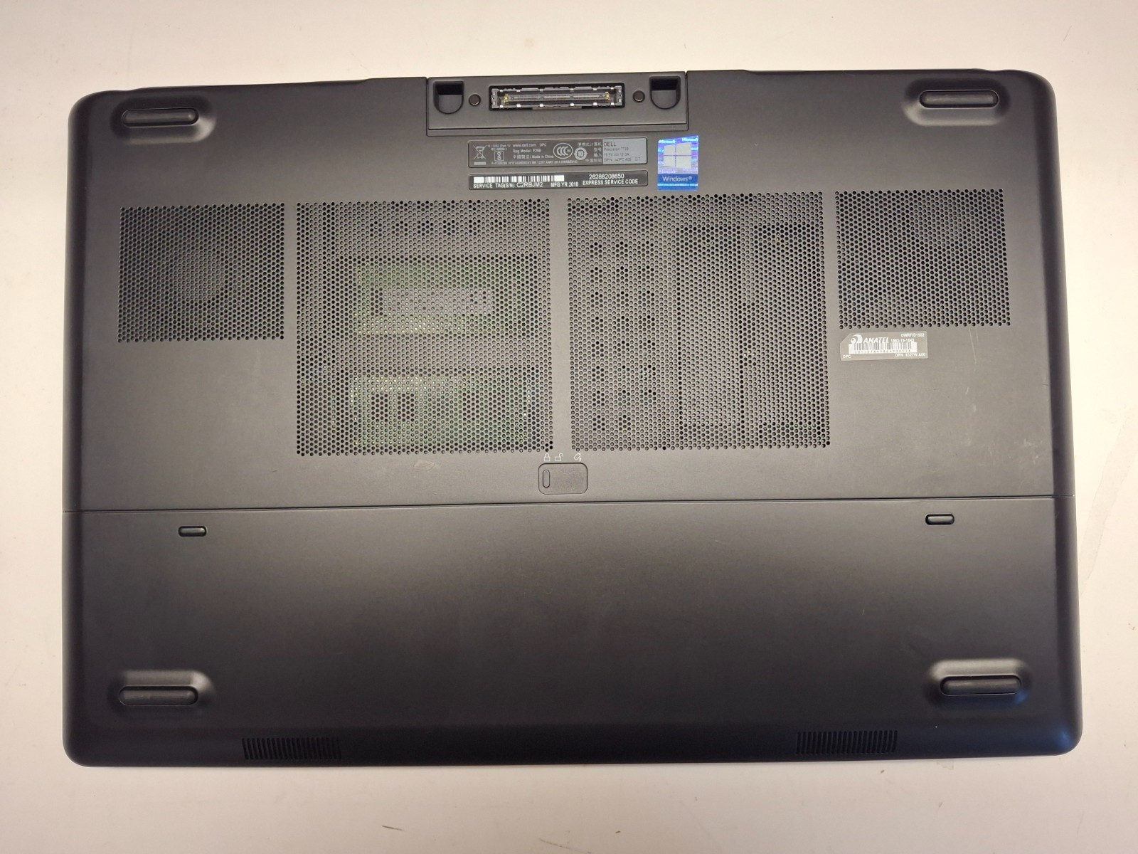 DELL PRECISION 7720 I7-7820HQ 256GB SSD 32GB RAM Radeon WX 4130 Win 10 Pro