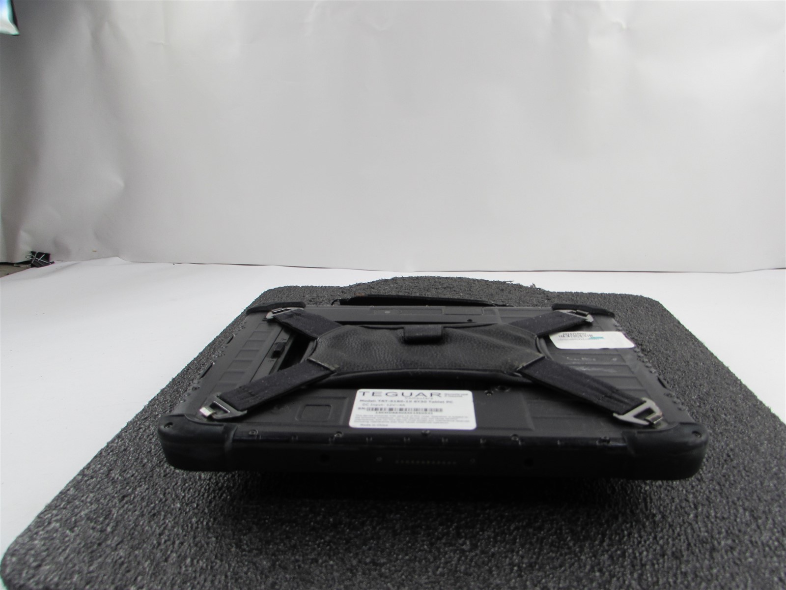 TEGUAR RUGGED TABLET PC TRT-5180-10 CORE M3-7Y30 NO SSD 8GB RAM NO O.S/BATT