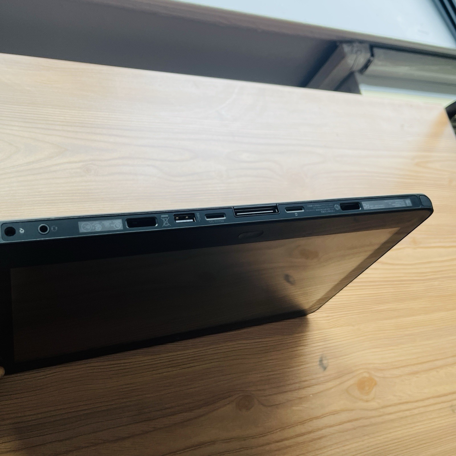 HP Pro X2 612 G1 Tablet And Charge 4gb Ram And 64gb Memory