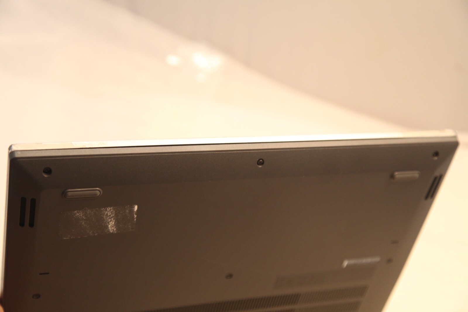 Lenovo Chromebook 14e AMD A4-9120C 1.6GHz 4GB 32GB eMMC Missing Screen AS IS