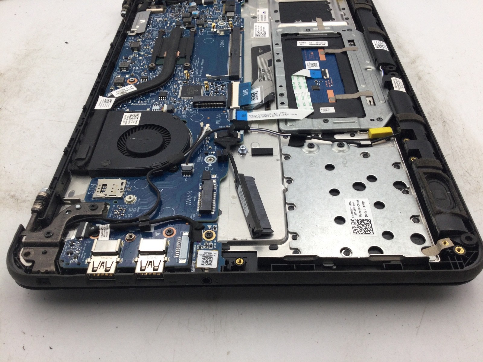 DELL LATITUDE 3380 – FOR PARTS – MISSING PARTS – INTEL I5 -READ DESCRIPTION-BB
