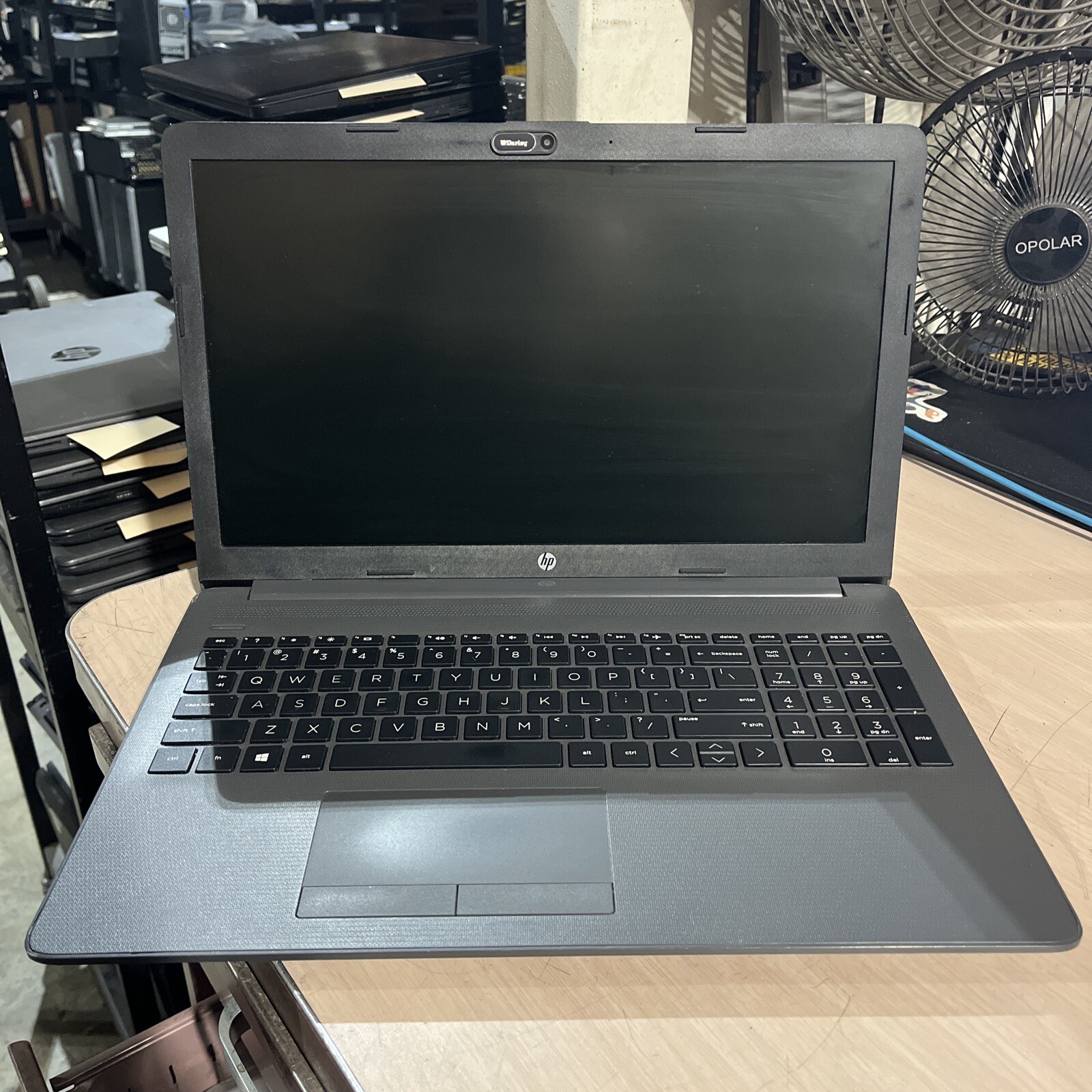 HP 255 G7 NOTEBOOK AMD A6-9225 RADEON 8GB RAM NO HD *