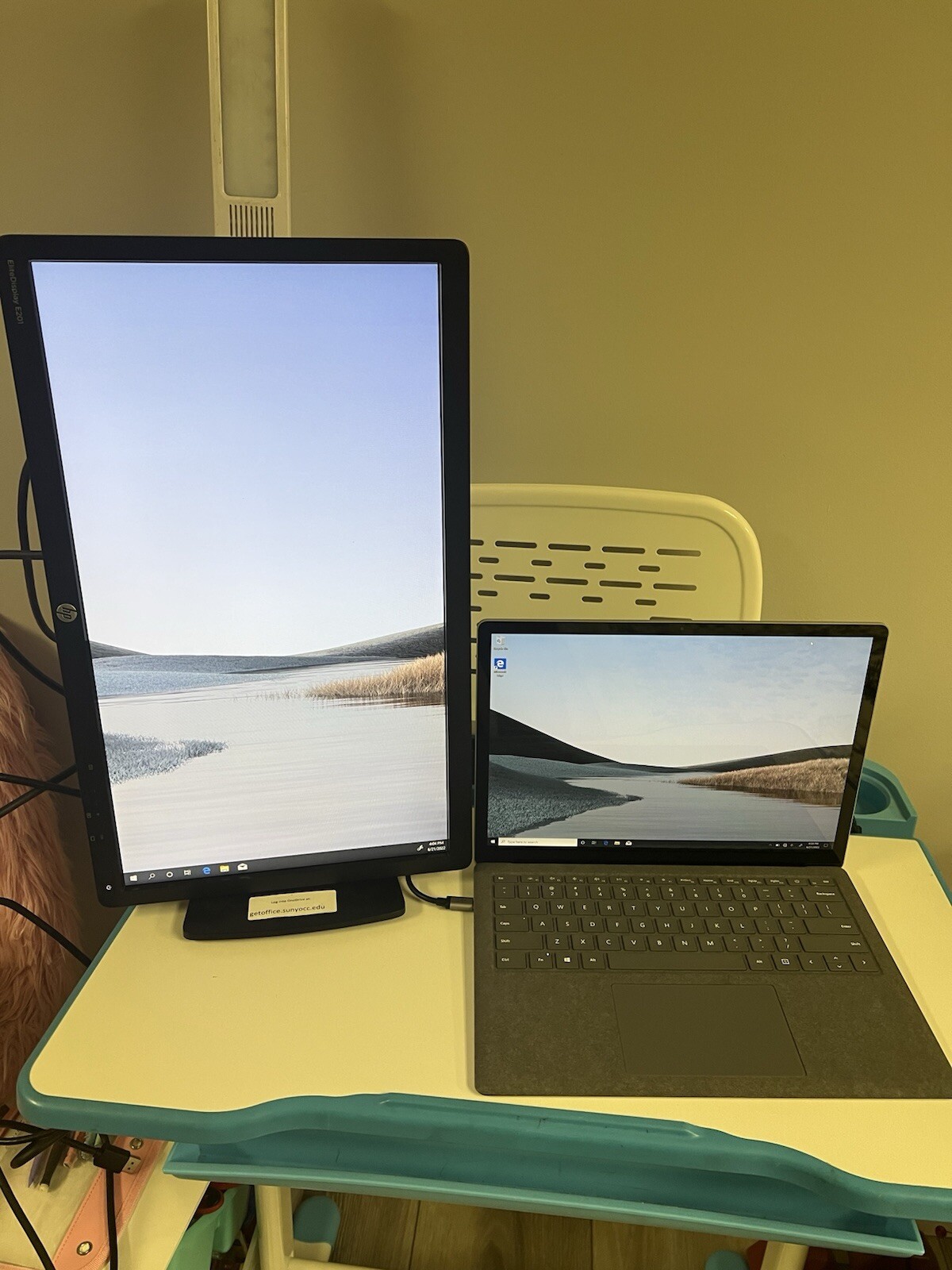 Microsoft Surface Laptop 3 13.5″ Touch BUNDLE -Intel i5-1035G7 8GB RAM 128GB SSD