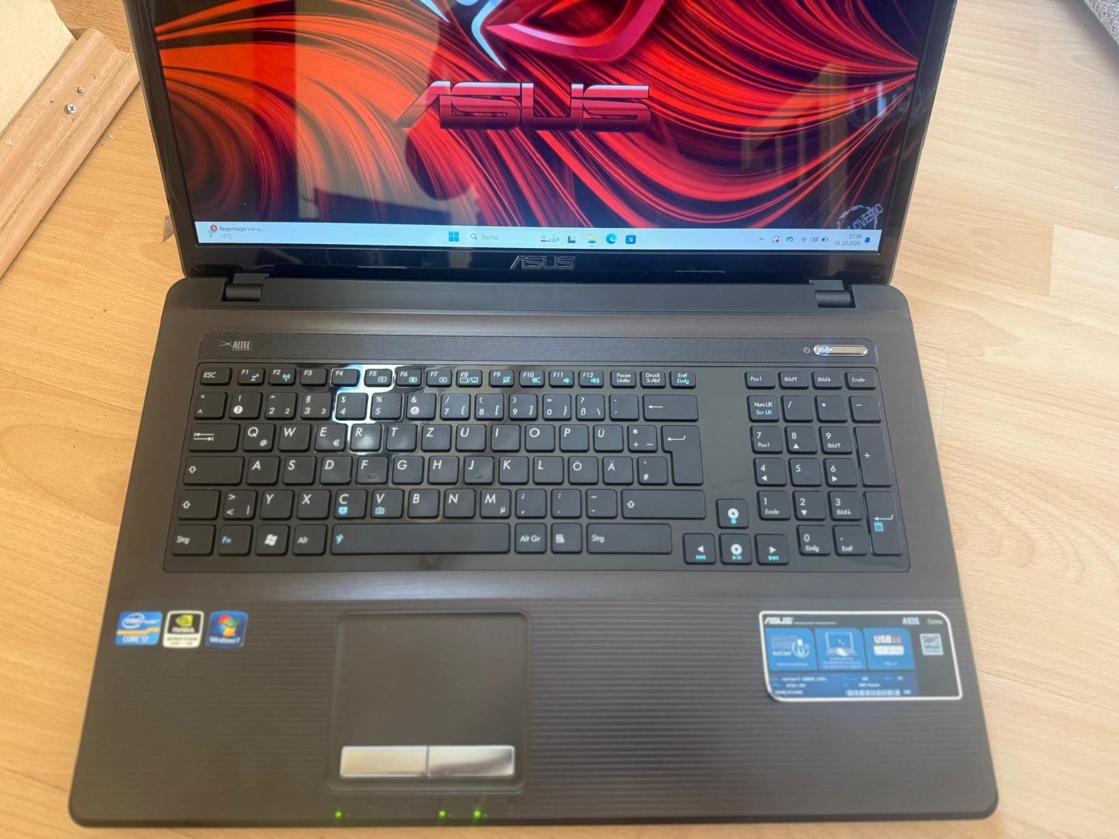 Asus A93S 18.4 inch FULL HD, i7 2670QM, 32GB, 2TB SSD, 3TB HDD Win 11, BluRay