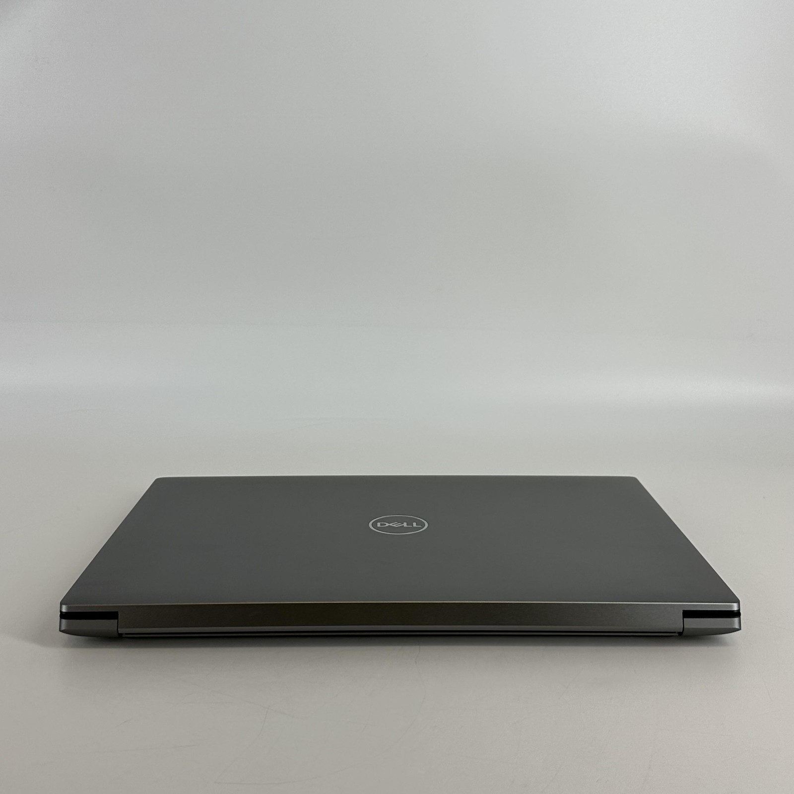 Dell Precision 5680 16 FHD+ 2.5 GHz i7-13800H 32GB 512GB SSD NVIDIA RTX 2000 Ada