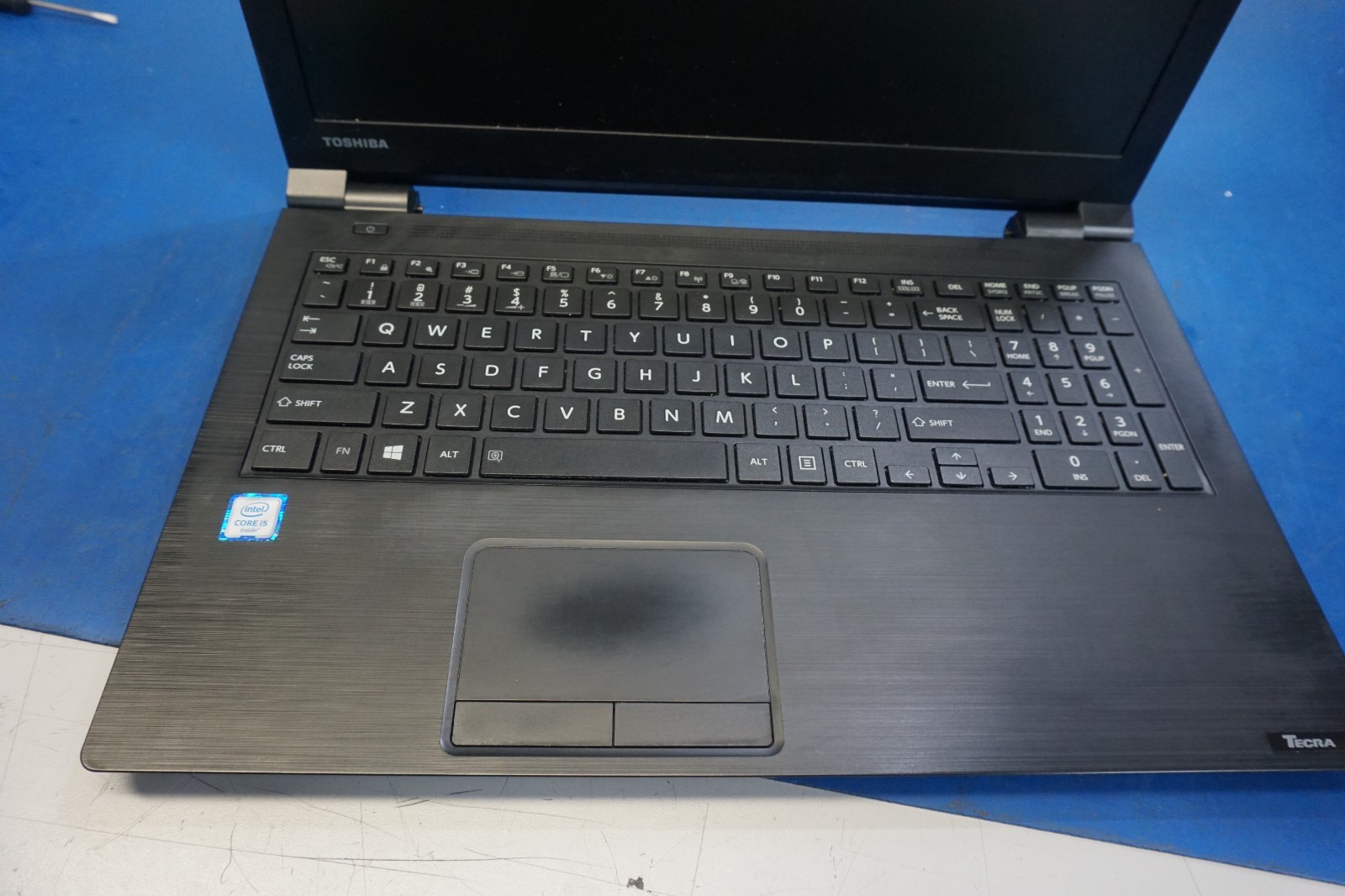 TOSHIBA TECRA C50-C Laptop w/ Intel Core i5-6200U 2.40 GHZ (No RAM/HDD/BATTERY)