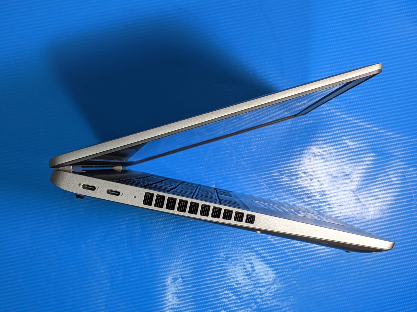Dell Latitude 5540 15.6″FHD i5-1335U 1.3GHz 16GB 256GB Warranty-04/2027 +Charger