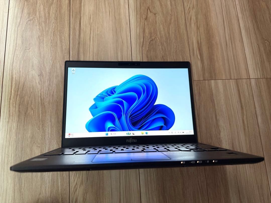 Fujitsu Lifebook FMVU19011 U939A Core i5 8GB NO SSD Tested
