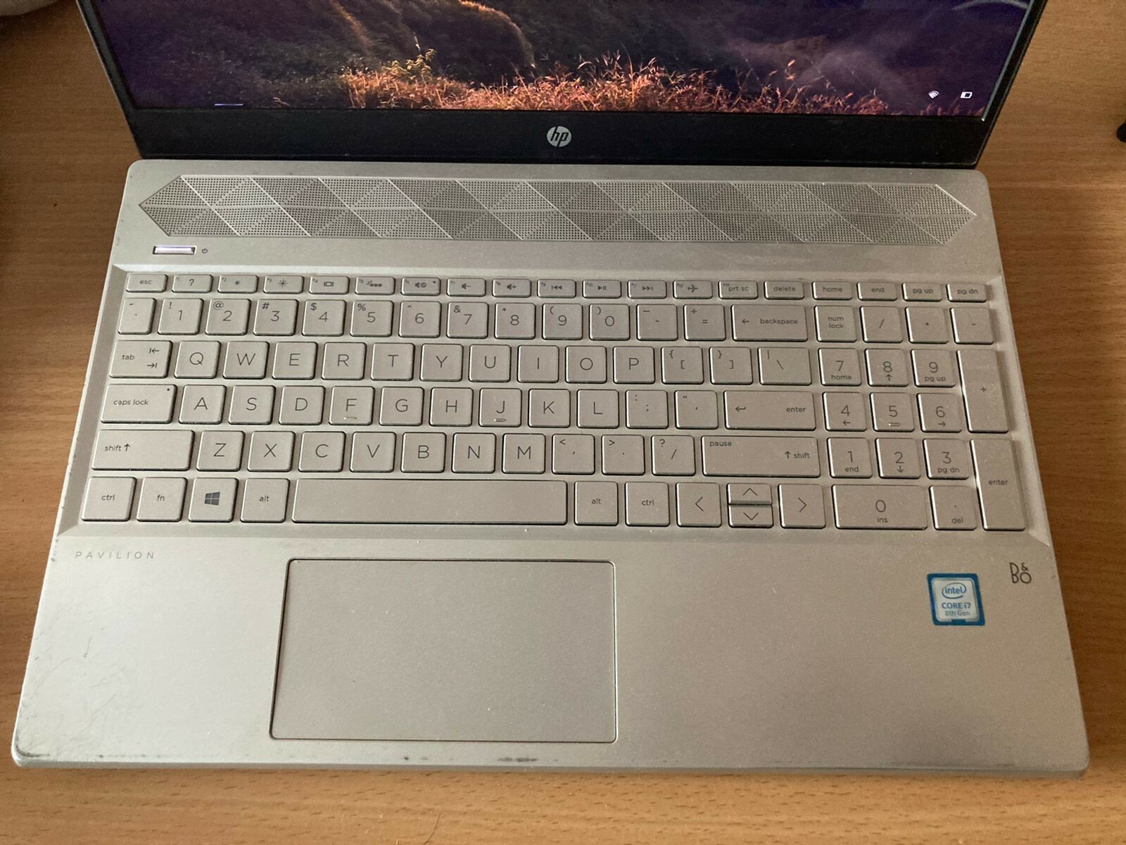 HP PAVILLION 15 LAPTOP SPACE GRAY 15.6 INCH Intel(R) Core(TM) i7-8550U CPU @ 1.8