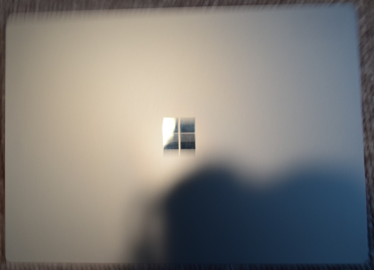 Microsoft Surface Laptop 3 15″ Touch AMD Ryzen 5 8GB Ram 128GB SSD Platinum