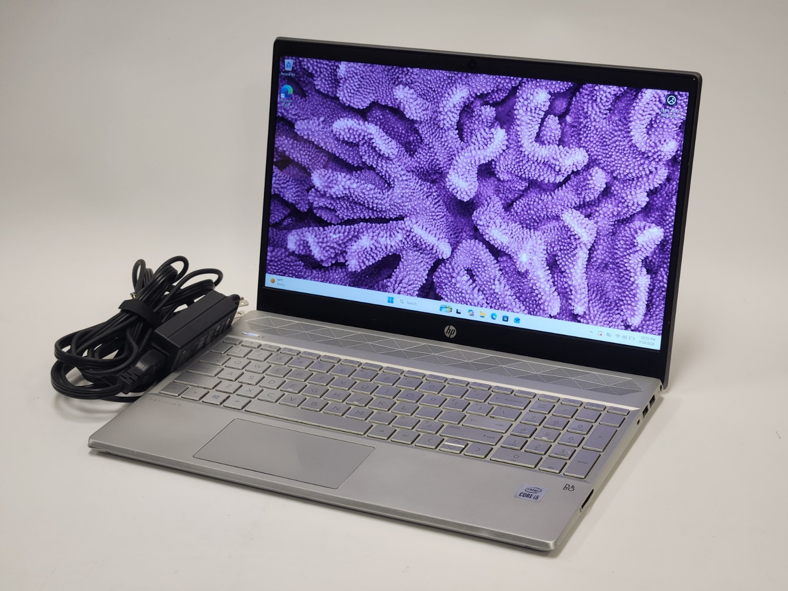 HP PAVILION 15-CS3153CL i5-1035G1 @ 1.00GHz 8GB RAM 256GB SSD W11P TOUCH + AC