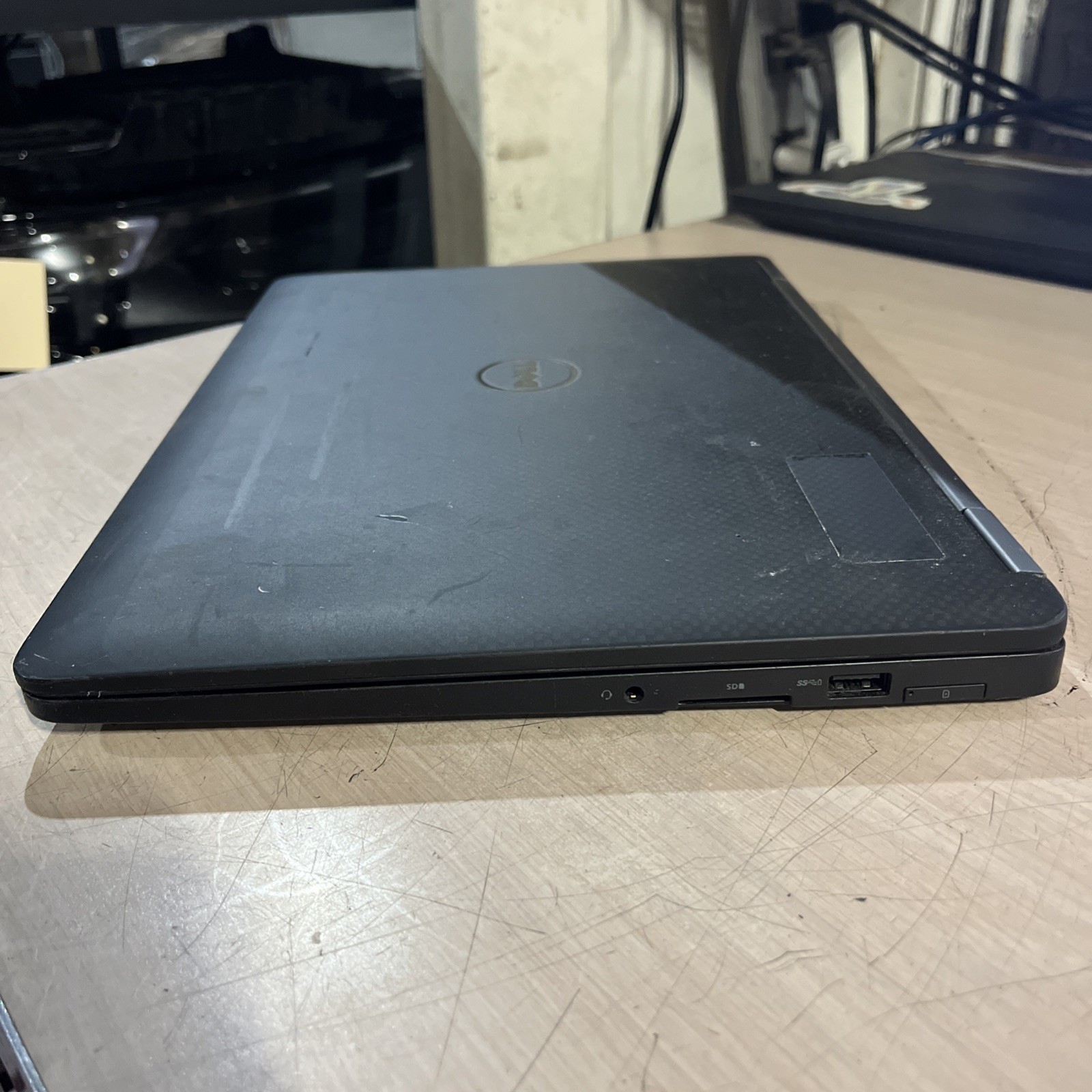 DELL LATITUDE E7470 INTEL CORE I5-6300U 2.40GHZ 8GB RAM NO HD