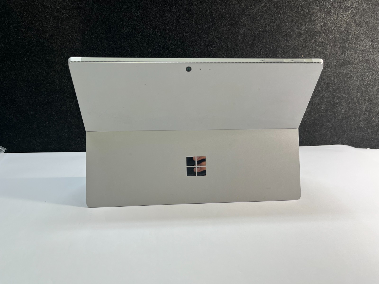 Microsoft Surface Pro 4 (1724) M3-6Y30 4GB RAM, 128GB SSD, WIN PRO 11 LOT OF 3