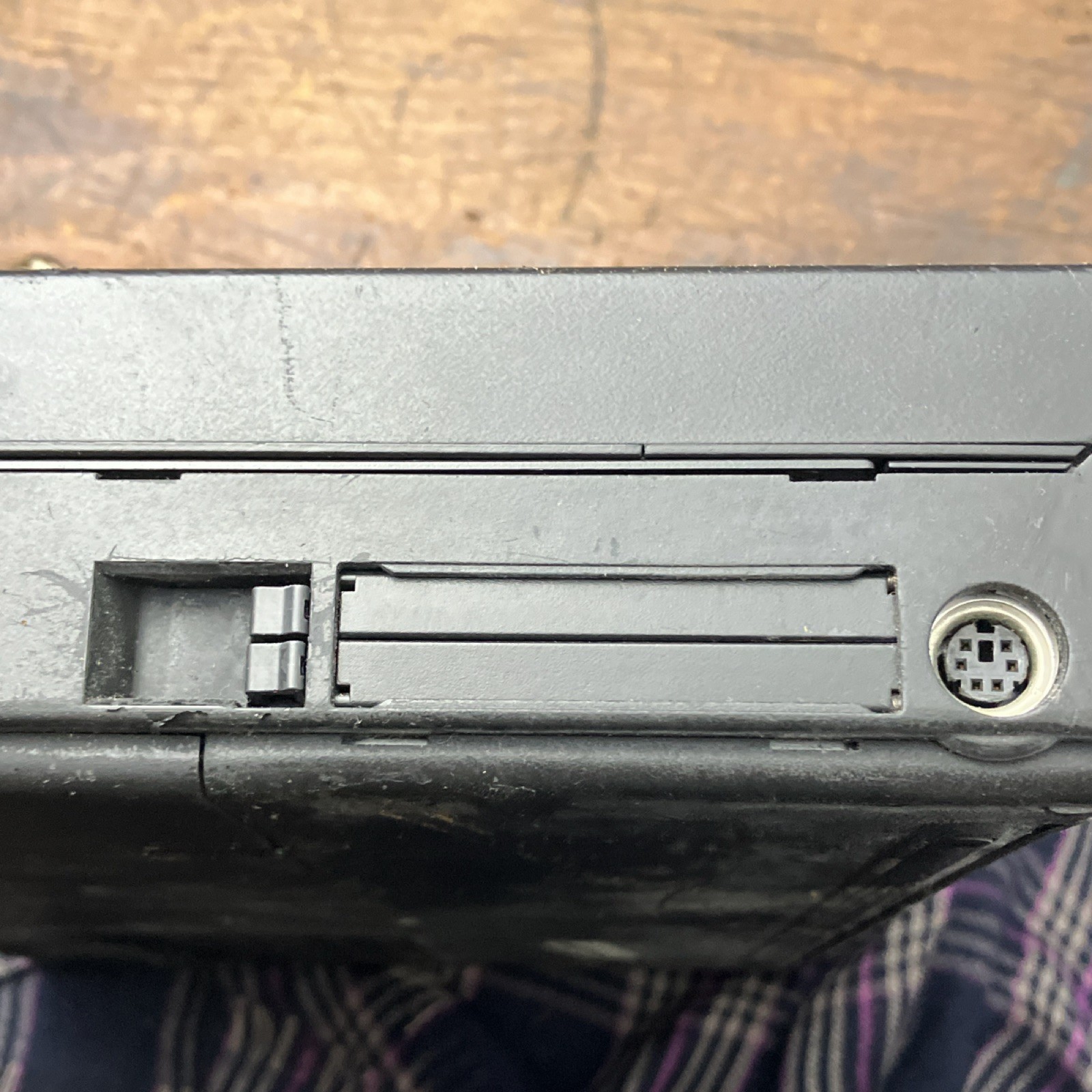 IBM ThinkPad 760EL 12.1in Pentium 120MHz 8MB 1GB HDD Parts/Repair