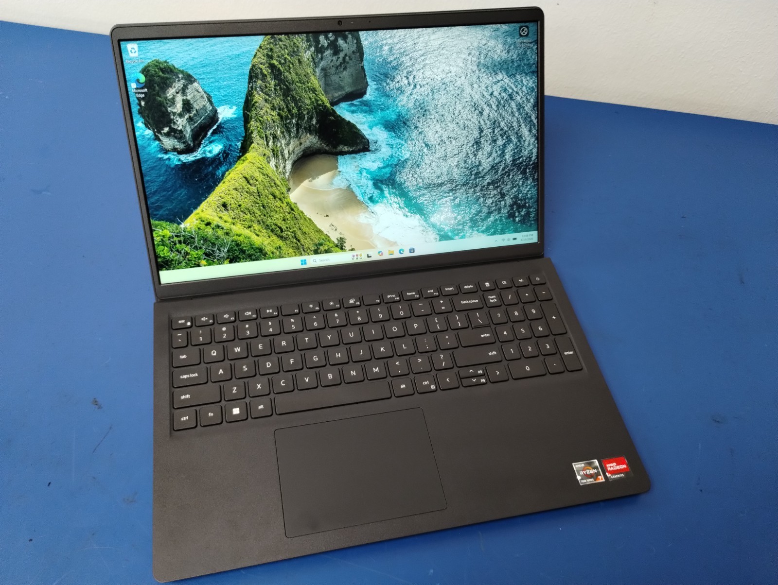 DELL 15 DC15255 G8MK9, AMD Ryzen 7 7730U, 2.00 GHz, 16 GB RAM, 512 GB NVMe SSD