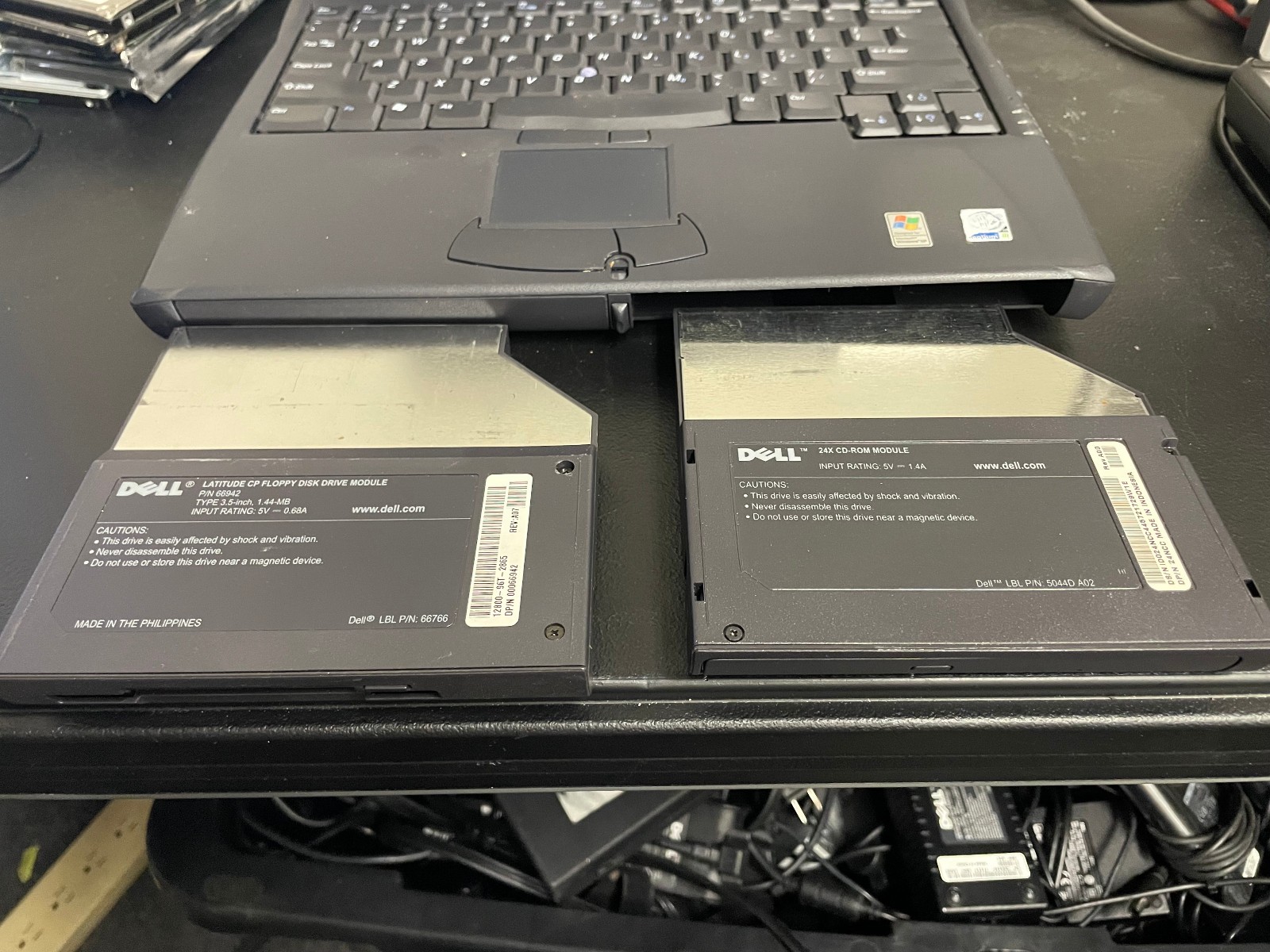 DELL LATITUDE C610 LAPTOP WIN 98SE w/ USB Support PARALLEL SERIAL & FLOPPY DRIVE