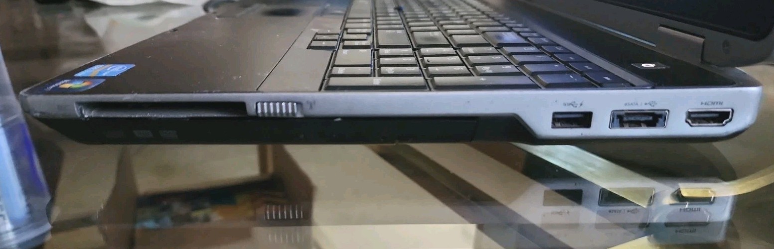 Dell Latitude E6530 i7-3720Q CPU@2.6GHz 8GB RAM No HDD No OS No Batt(626A3)