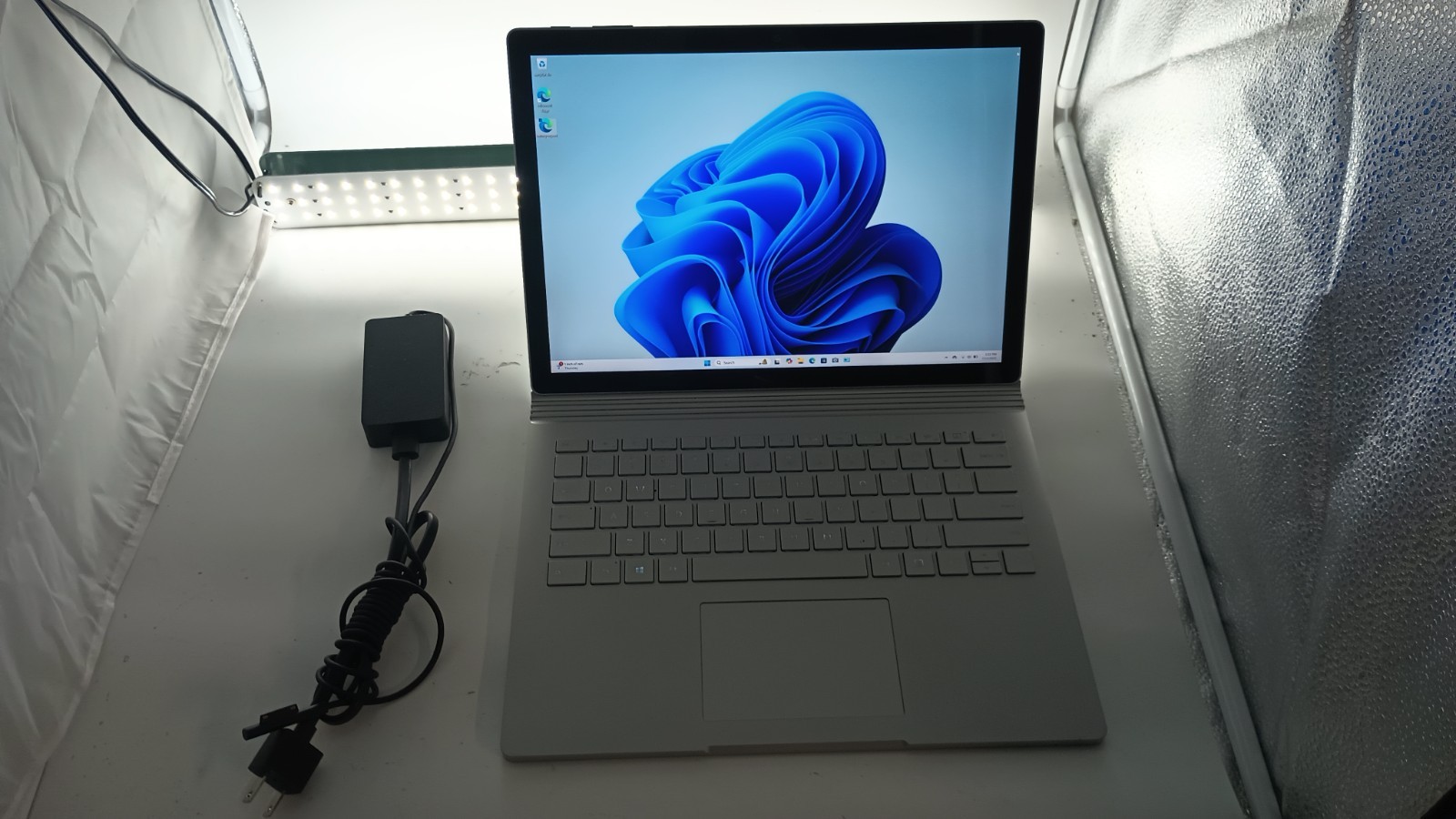 7132 SurfaceBook2 w/charge&2Batteries!i5-8650U.16GB.512GB NVMe.13.5″3KTouch.Nice