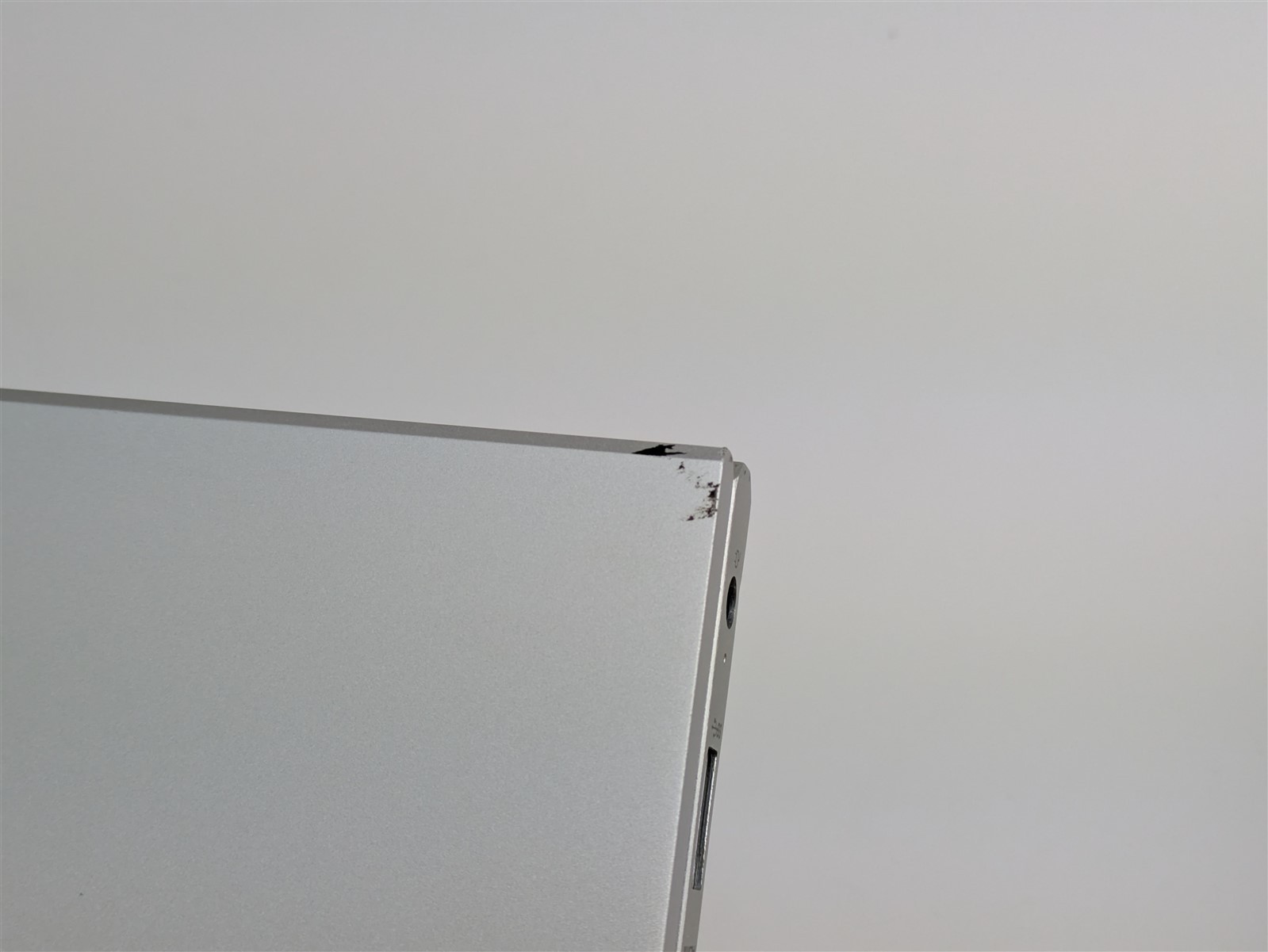 HP EliteBook 850 G8 i7-1165G7 16GB RAM 256GB SSD 15.6″ FHD W11P (26967)