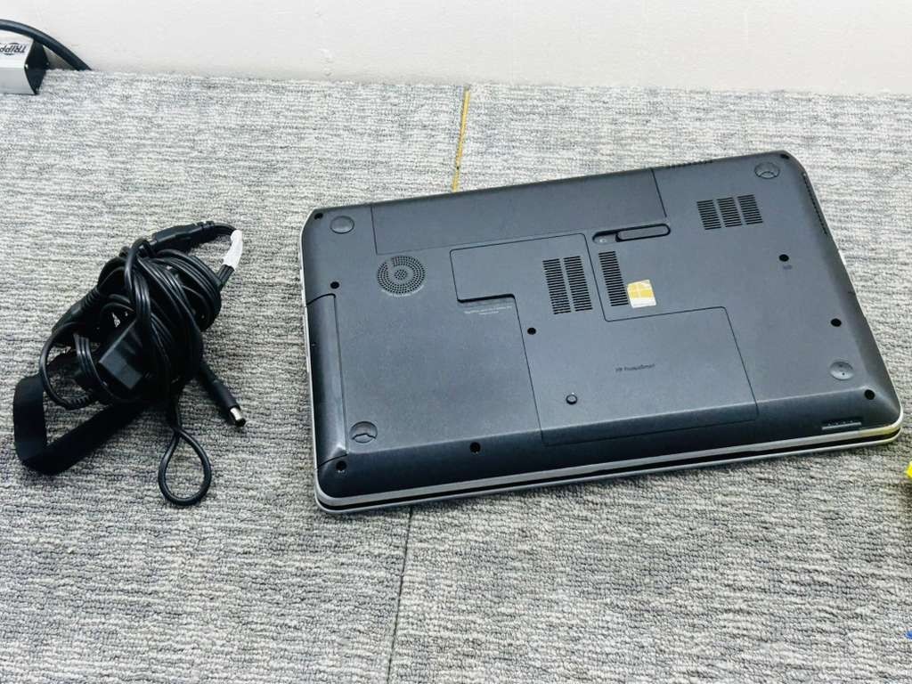 HP ENVY dv6-7258nr i5 8GB 640GB 15.6″ Laptop C8B37UA 9186053