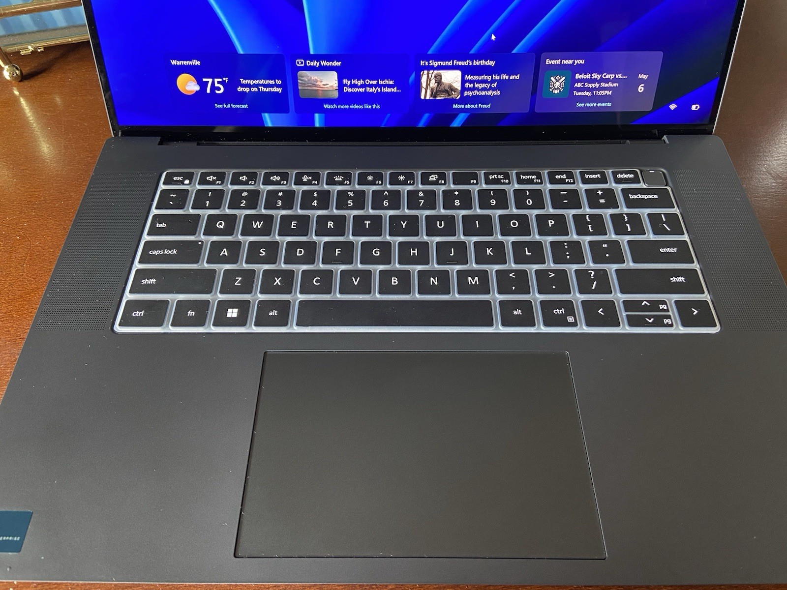 Dell Precision 5690 workstation Ultra 7 165H 32GB RAM, 2TB, RTX 2000 Touchscreen