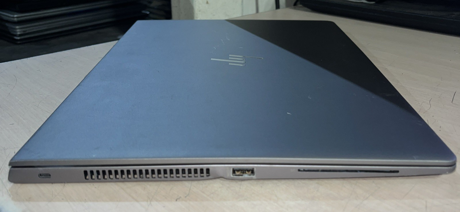 HP ZBOOK 15U G6 INTEL CORE I7-8565U 1.80GHZ 8GB RAM NO HD