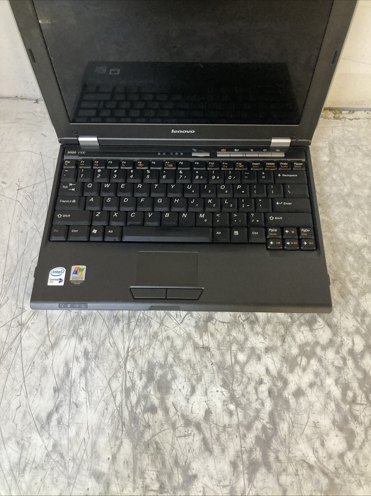 Lenovo 3000 V100 12.1″ Notebook Intel Core 2 Duo 1.66GHz 2GB NO HDD boot to BIOS