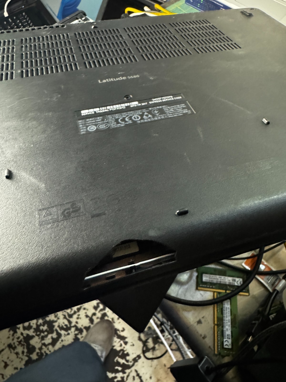 Dell Latitude 5580 Core i5 7th Gen Laptop for Parts/Repair #6129