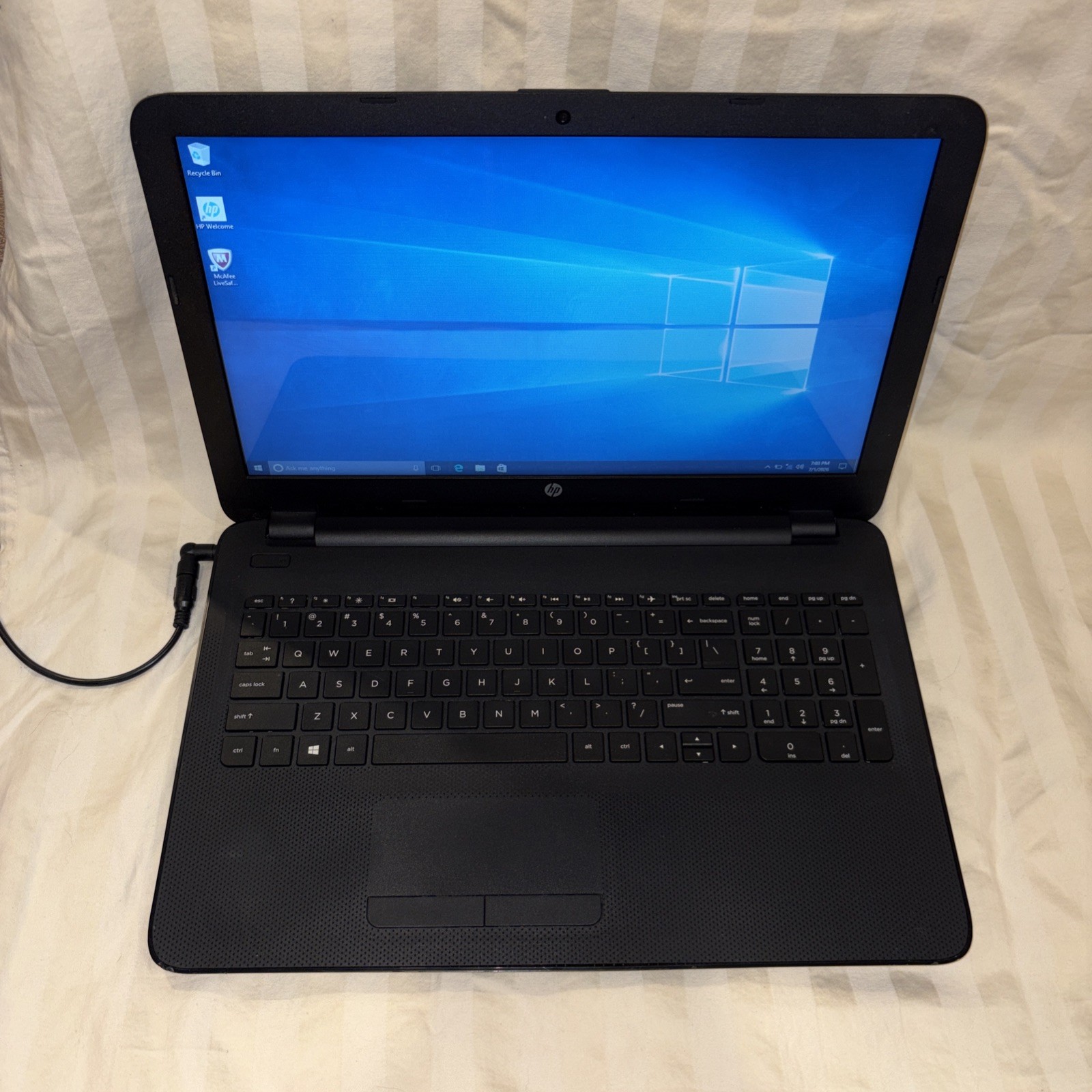 HP 15-af131dx 15.6″ AMD A6-5200 2.00GHz 8 GB RAM 500GB HD WIN 10 HOME