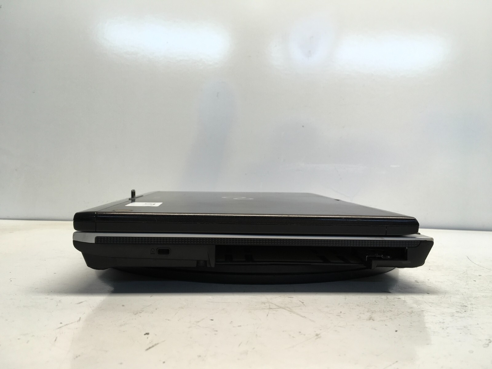 Fujitsu LifeBook T900 Intel i5-M560 2.67GHz 8 GB NO HDD