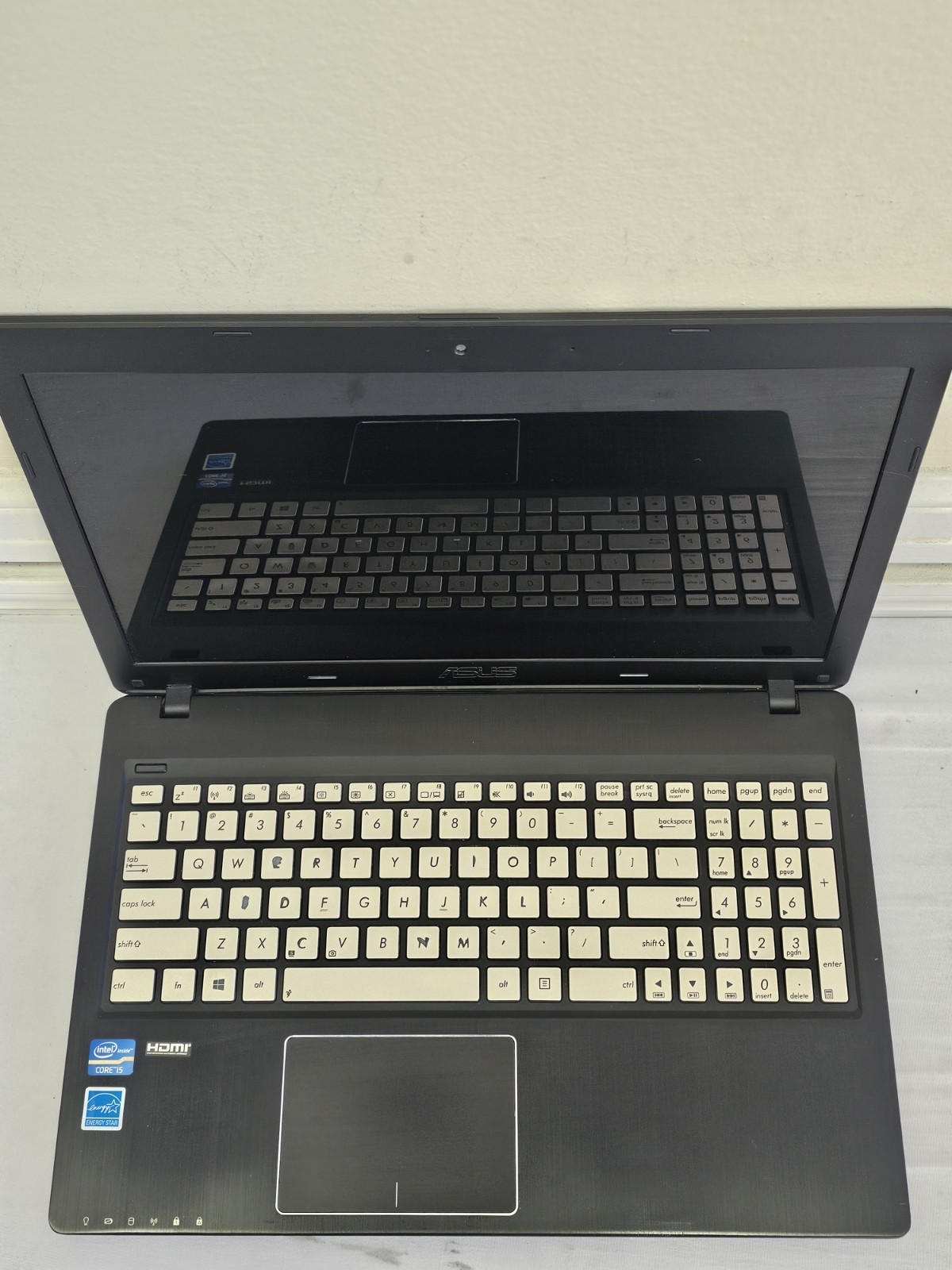 ASUS Q500A Laptop – Intel i5-3230M – 6GB RAM – 500GB HDD – Windows 10 – Read