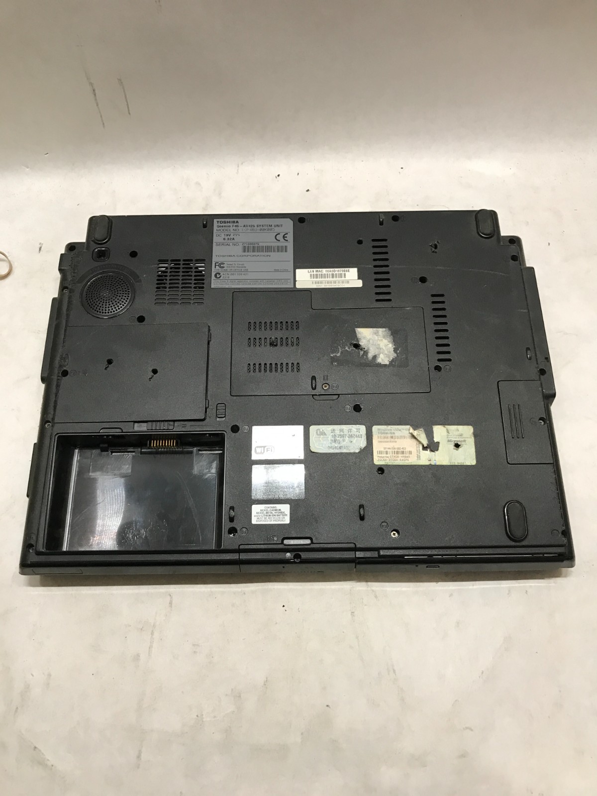 Toshiba Qosmio F5-AV425 15″ Intel Core 2 Duo NO RAM NO HDD/OS For Parts READ -DW