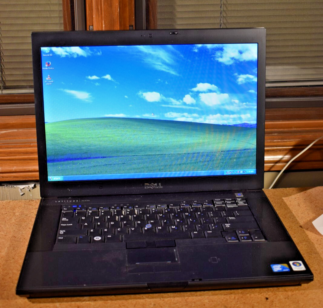 Dell Latitude E6500 Core 2 Duo 2.4GHz 4GB RAM 120GB HDD Windows XP Pro 32-bit