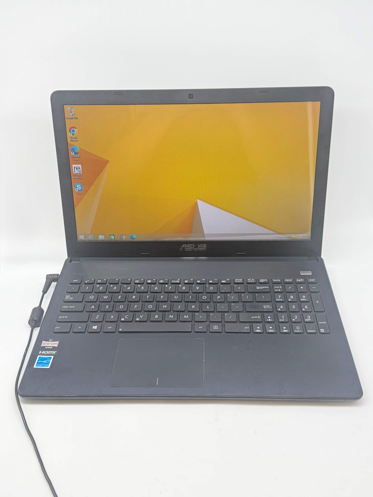 ASUS Laptop AMD E1-1200 1.40 GHz 4 GB RAM 320 GB HDD Bad Battery