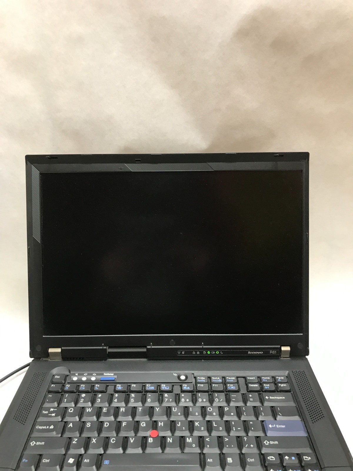 Lenovo IBM ThinkPad R61 15″ Intel Core 2 Duo NO RAM NO HDD/OS For Parts READ -DW