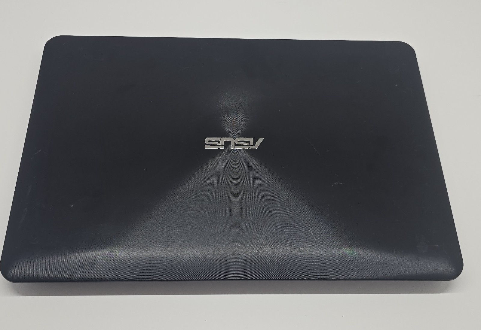 Asus X555LA 15.6″ Laptop Intel i3-4030U 1.9GHz 4GB RAM 320GB HDD NO OS