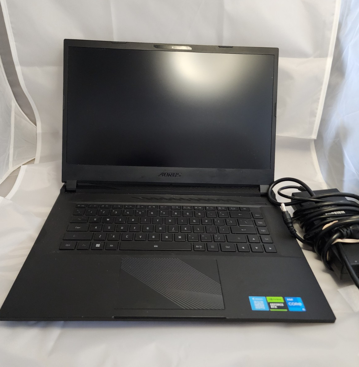 Aorus 15P-2023 Gaming Laptop RTX3050 i5-13th Gen 8Gb Ram 512GB SSD Windows 11