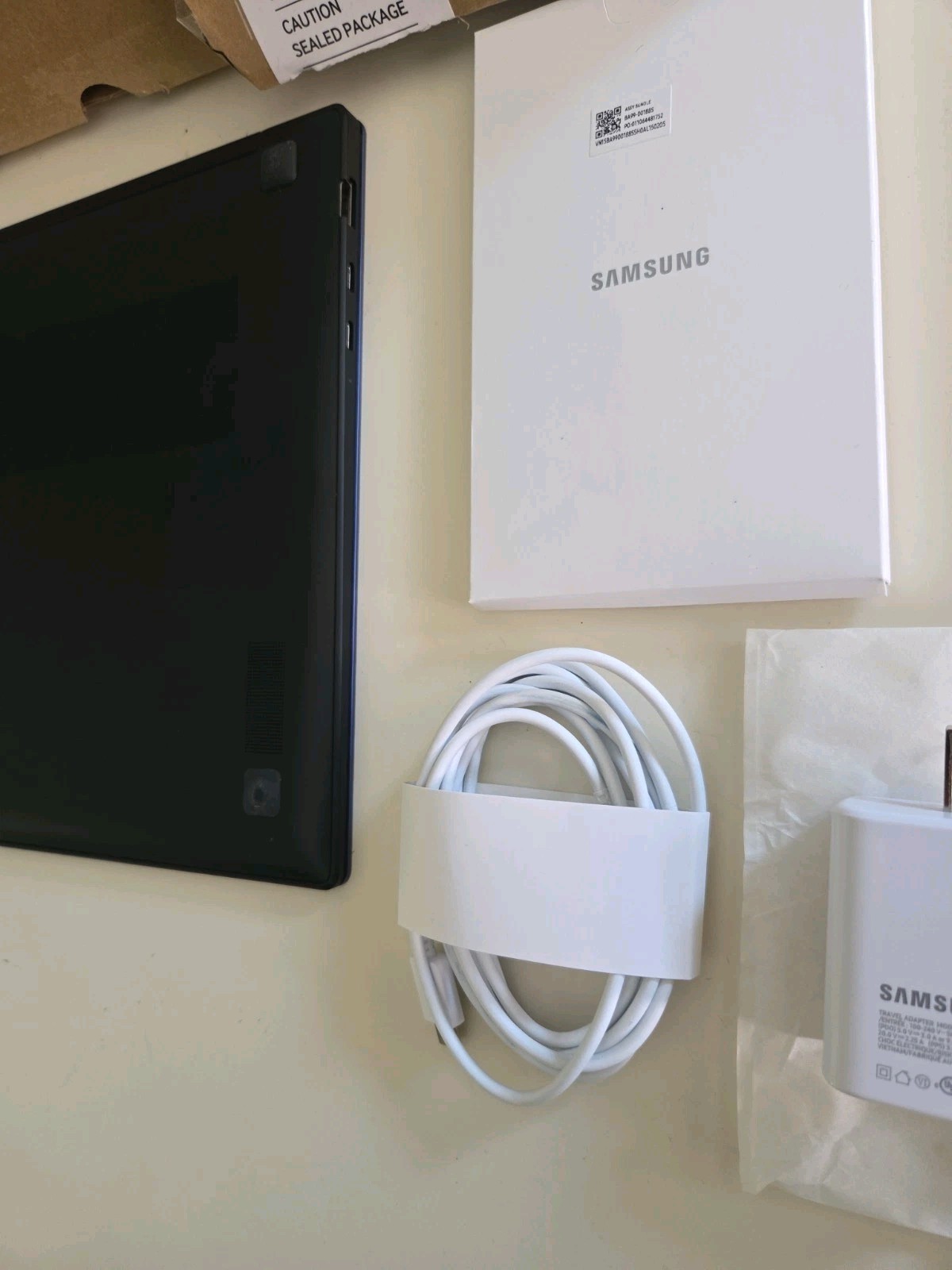 Samsung – Galaxy Chromebook Plus 15.6 with Google AI – AMOLED Intel Core 3 – 8GB