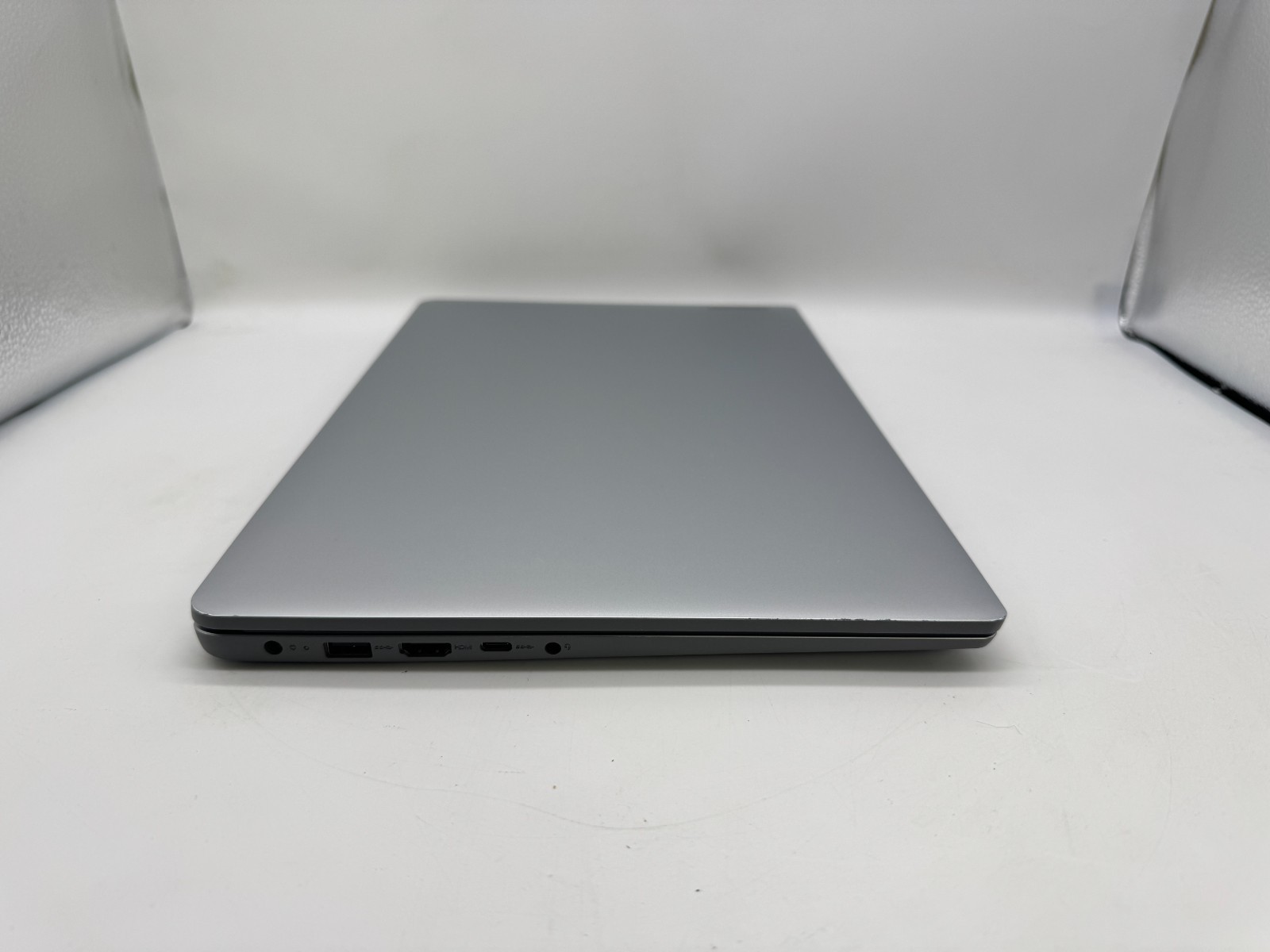 Lenovo Ideapad 1 15IAU7 15.6″ Touch laptop Intel Core i3 256GB 8GB 82QD00DHUS