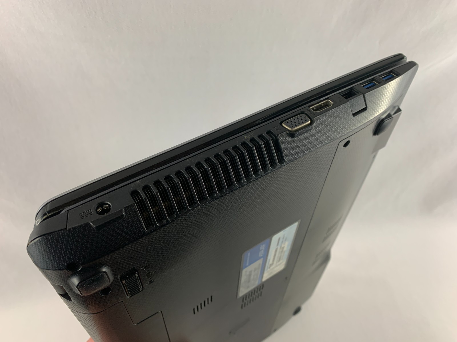 Asus U57A Laptop Intel Core i5-2450M 2.5GHz 6GB RAM 750GB HDD Win 7, New Battery